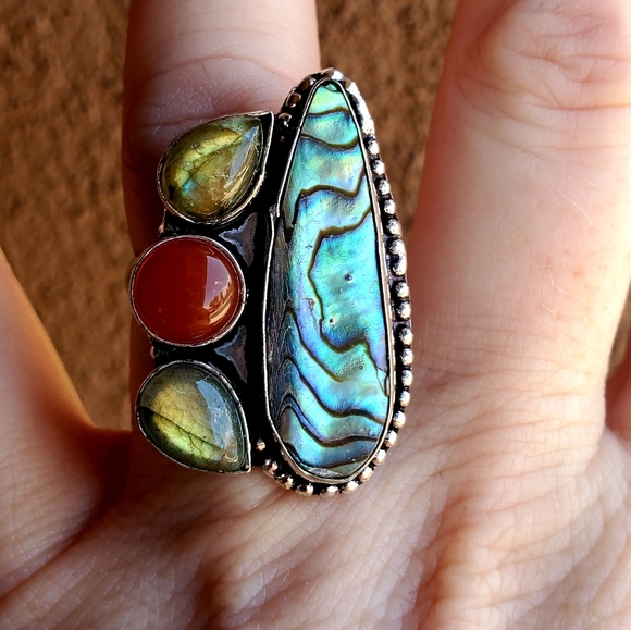 New Abalone Shell, Carnelian & Labradorite 925 Silver Ring. - Picture 5 of 16